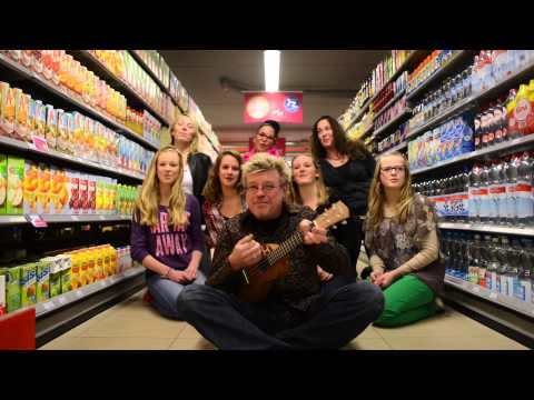 Kruipend door de supermarkt… Rene Karst
